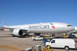 An American 777-300ER in Dallas