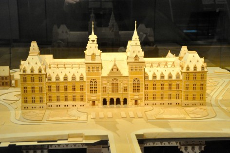 A model of the Rijksmuseum is on display in the airport's Rijksmuseum
